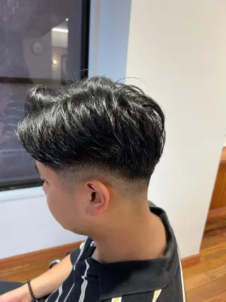 ショート メンズ メンズカット✂️ スキンフェード伊藤陸のヘアスタイル