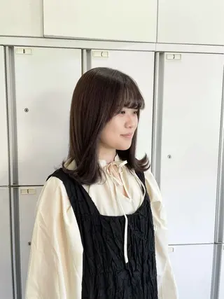 ミディアム カラー nanaka :のヘアスタイル