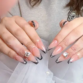 ネイル Mio Nail Salon所属・MIO Nailのネイルデザイン