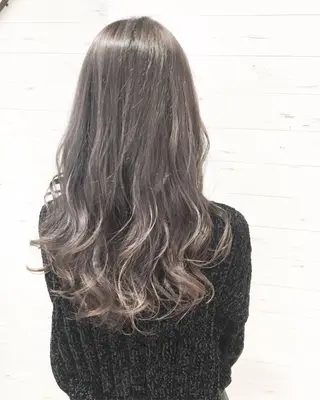 セミロング カラー ヘアアレンジ ✨艶髪✨透明感✨ 山内大樹のヘアスタイル