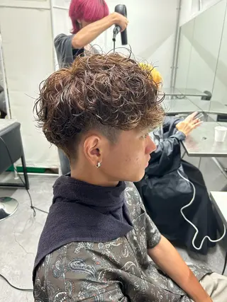 パーマ メンズ パーマ支持率No.1 ❤️‍🔥安成弾のヘアスタイル