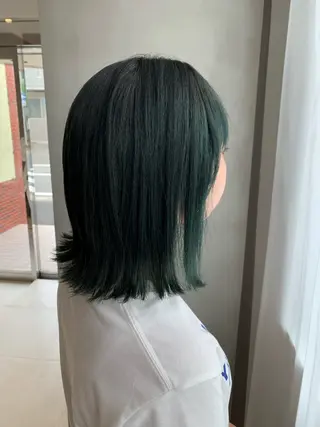 ミディアム カラー 幡野 葵のヘアスタイル