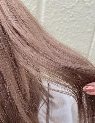 ミディアム カラー sio.nail&eyebrow salon shimokitazawa2号店所属・nailist mana𖤐´-のネイルデザイン