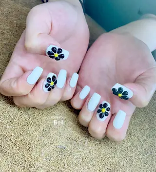 ネイル Y. Reonaのネイルデザイン