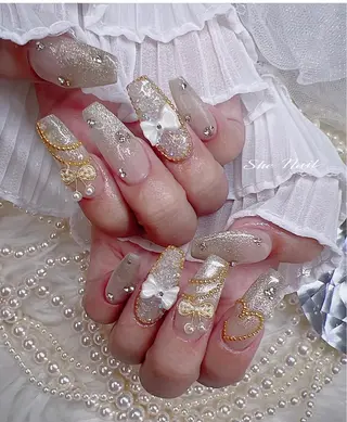 ネイル She   Nail所属・ISA_ BELLAのネイルデザイン