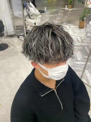 ショート カラー メンズ カラーモデル⚡️ REONのヘアスタイル