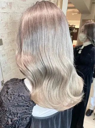 セミロング カラー matiz マティス 表参道所属・💚アンブレラカラー 髪質改善 丸尾】のヘアスタイル