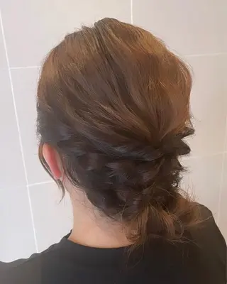 セミロング ヘアアレンジ T Ayaのヘアスタイル