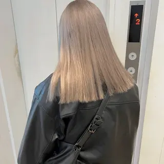 カラー XYZ新宿所属・⭐️DAIKI⭐️ ハイトーン/髪質改善のヘアスタイル