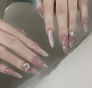 ネイル モナ& ナナのネイルデザイン