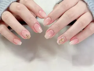 ネイル 小 雨のネイルデザイン