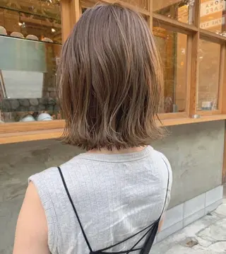 ショート カラー パーマ 森山 陽菜のヘアスタイル