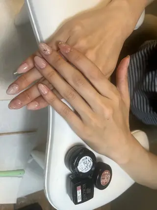 ネイル minoriba ひばりヶ丘駅北口店所属・ネイリスト ももこのネイルデザイン