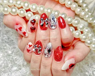 ネイル Kurieitibu 🍬Byu~tīのネイルデザイン