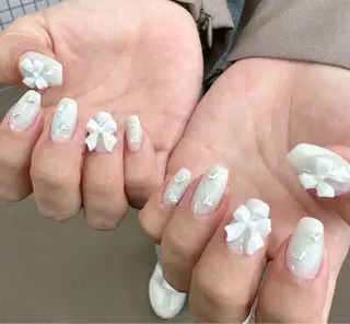 ネイル 新山 聖のネイルデザイン