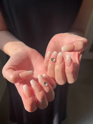 ネイル +vico 堀江店所属・中西 春那のネイルデザイン