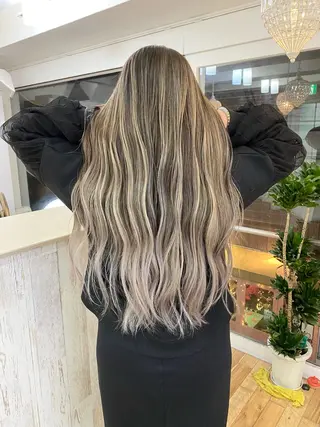 ロング カラー ヘアアレンジ 久米 治仁のヘアスタイル