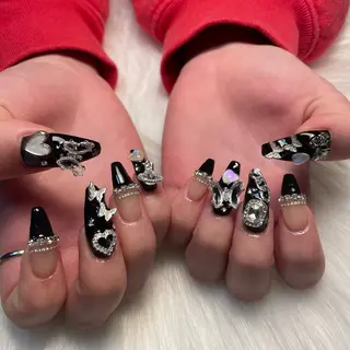 ネイル adorable 〈Kurumi〉のネイルデザイン