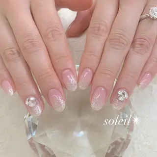 ネイル 粟津 美紀のネイルデザイン