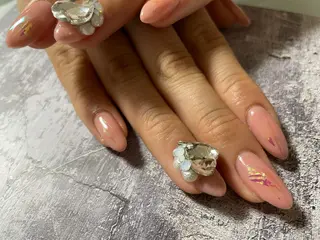 ロング ネイル 大田 美笛香のネイルデザイン