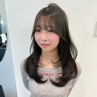 ロング カラー ハイトーン/レイヤ ーTENSHOのヘアスタイル