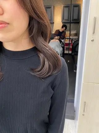 セミロング カラー 顔まわりカラー特化 赤津百合絵のヘアスタイル