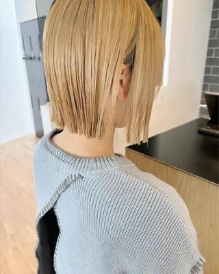 ミディアム 切りっぱなしボブ/ ショート/カエ🌛のヘアスタイル