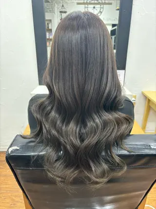 カラー 香野 優子のヘアスタイル