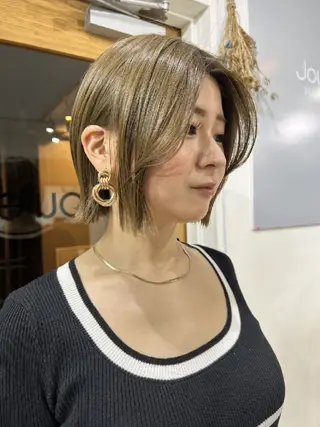 ショート 🌈扱いやすいボブ× ブリーチ🌈TAMEのヘアスタイル