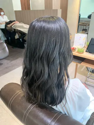 ミディアム カラー unöi所属・3月Open unöi  ホナミのヘアスタイル