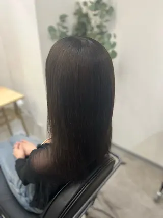 ロング TELAHAIR 伊藤 咲里奈のヘアスタイル