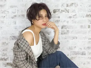 ショート ヤマモト ミナミのヘアスタイル