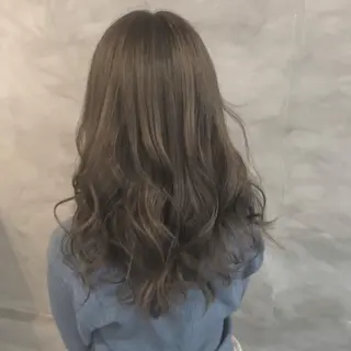 ロング カラー YUNA ユウナのヘアスタイル