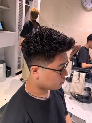 ショート FRANK’S BARBE(E)R THE STAND.所属・飯田橋メンズカット 高橋琴音のヘアスタイル