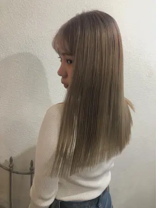 セミロング カラー chambre シャンブルのヘアスタイル