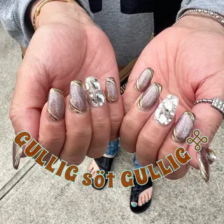 ネイル GULLIG söt GULLIGのネイルデザイン