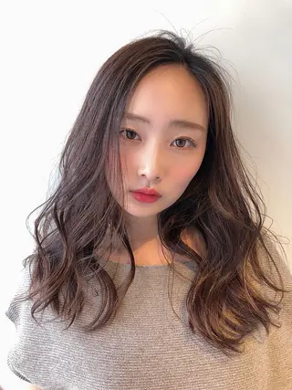 セミロング カラー eins.hair所属・過去一の柔髪ヘア 🌿einshairのヘアスタイル