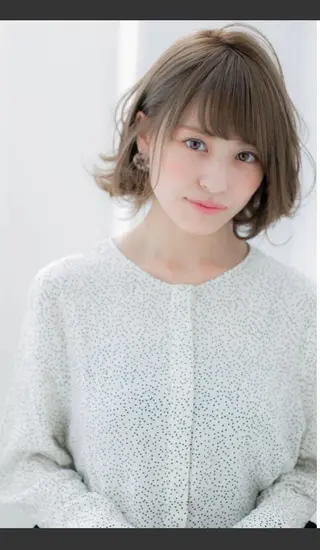 ショート カラー LOREN自由ヶ丘所属・櫻田 朴のヘアスタイル