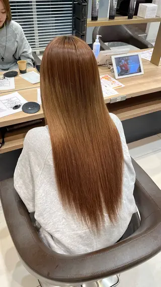 ロング Earth  Authentic 草津エイスクエア店所属・苗村 梨愛のヘアスタイル