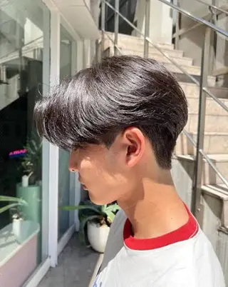 メンズ カラー/カット パーマtoshikiのヘアスタイル