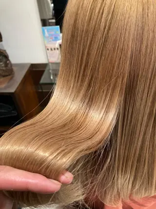 ロング 岩崎 裕司のヘアスタイル