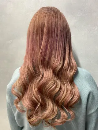 ミディアム カラー ヘアアレンジ LAVENDIA Azabu所属・LAVENDIA 初音のヘアスタイル