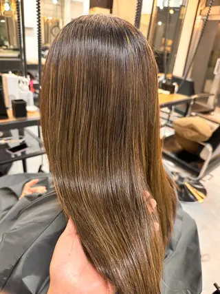 ミディアム AN²S所属・透明感カラー KATSURENのヘアスタイル