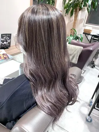 ロング カラー 川越 輝梨奈のヘアスタイル