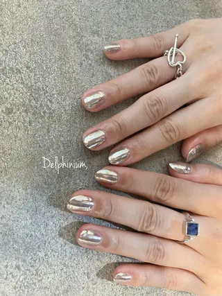 ネイル 岡本 友恵のネイルデザイン