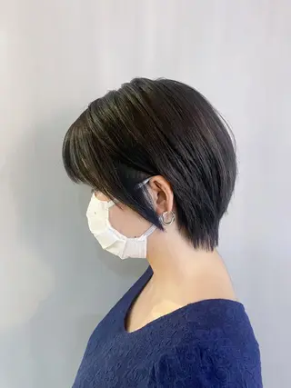 ショート カラー オーストヘアージジ所属・TAI透明カラー 柔らかい縮毛矯正のヘアスタイル