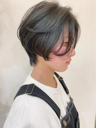 ショート 入江 志穂のヘアスタイル