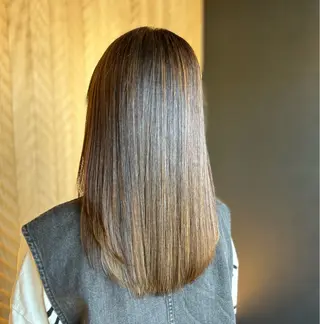 ミディアム Glare所属・髪質改善特化🫧 梶川　歩哉のヘアスタイル