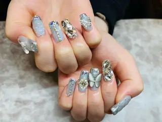 ネイル Piacere所属・Piacere 絵美のネイルデザイン