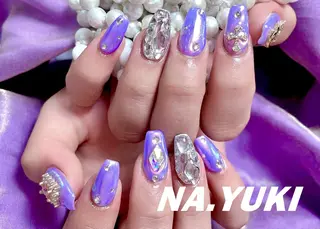 ネイル 🌷 Mooning 🌷のネイルデザイン